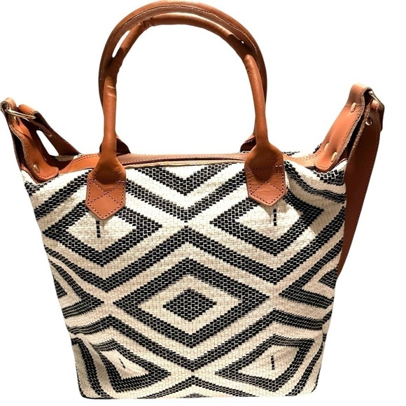 TRIBE ALIVE Beautiful Rugged Shopper Tote Bag w/luggage strap carryall - Picture 2 of 5